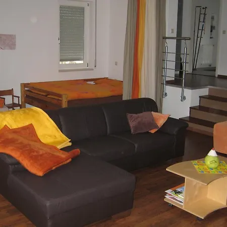 Cozy In Leubnitz-neustra Near River * Dresden