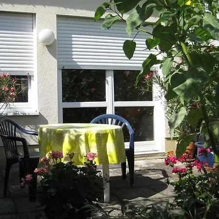Cozy In Leubnitz-neustra Near River Dresden