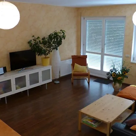 Cozy In Leubnitz-neustra Near River *